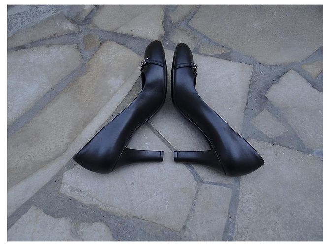 Décolleté Gucci in pelle nera 36.5 Nero - vista 6