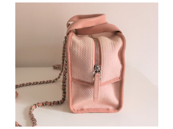Chanel Deauville Bowling Pink - view 4