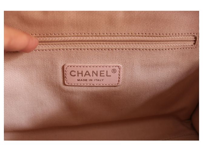 Chanel Deauville Bowling Pink - view 5