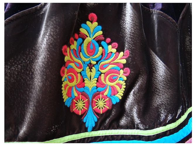 Gonna Escada in velluto e seta ricamata viola e marrone Multicolore - vista 5