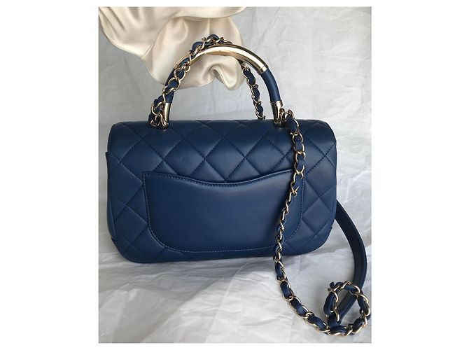 Chanel Medium Top Handle Flap Bag mit Karte, Box, Staubbeutel Blau Dunkelblau - Ansicht 11