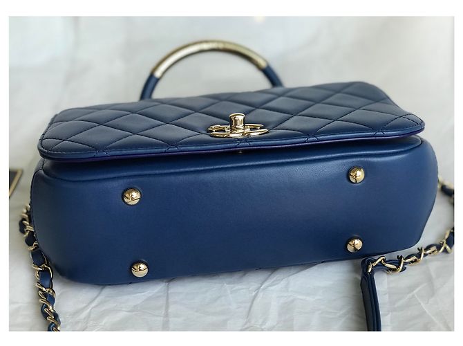 Chanel Medium Top Handle Flap Bag mit Karte, Box, Staubbeutel Blau Dunkelblau - Ansicht 17