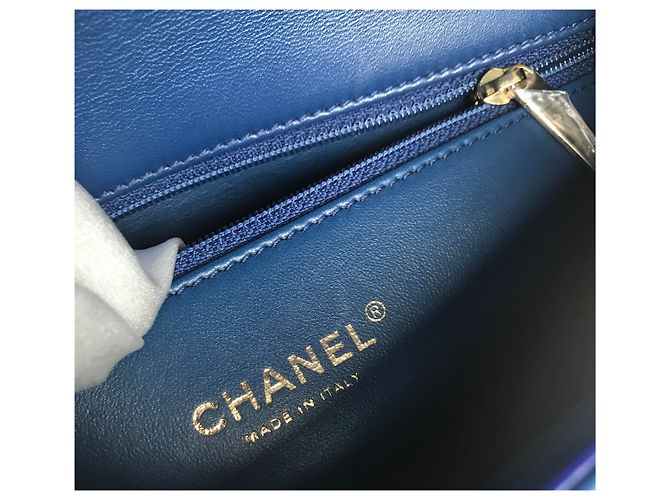 Chanel Medium Top Handle Flap Bag mit Karte, Box, Staubbeutel Blau Dunkelblau - Ansicht 29