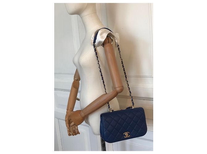 Chanel Medium Top Handle Flap Bag mit Karte, Box, Staubbeutel Blau Dunkelblau - Ansicht 33