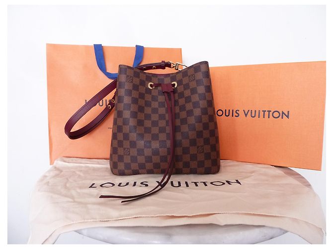 Borsa LOUIS VUITTON NEONOE CHERRY BERRY Marrone - vista 10