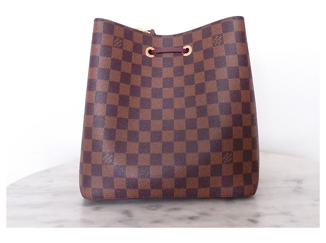 Borsa LOUIS VUITTON NEONOE CHERRY BERRY Marrone - vista 2