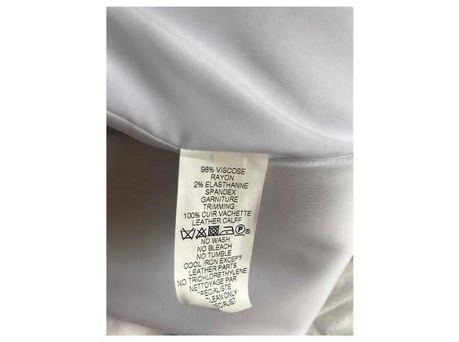 Vestido Courreges Blanco de Viscosa con Cuello de Charol Rosa - vista 5