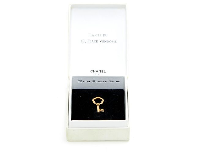 Chanel Vendome 18K DIAMOND KEY CHARM ANHÄNGER Golden - Ansicht 2