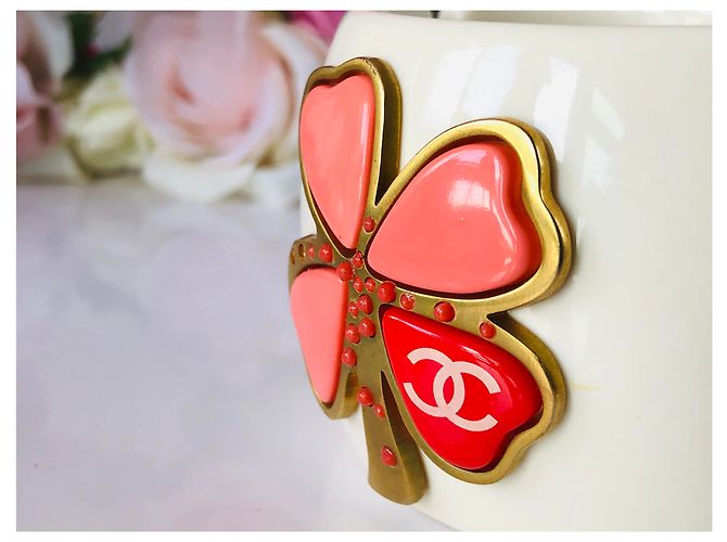 Brazalete Chanel Dorado Blanco roto Coral - vista 9