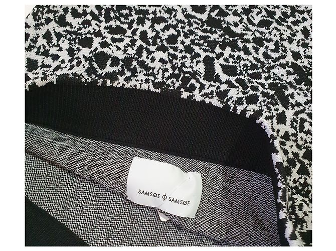 Saia Samsoe & Samsoe Darlim Preta Branca Preto Branco - vista 3