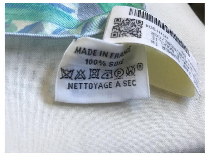 Hermès Larubizana - Le Bouclier de la Beaute Schal 140 Mehrfarben - Ansicht 10