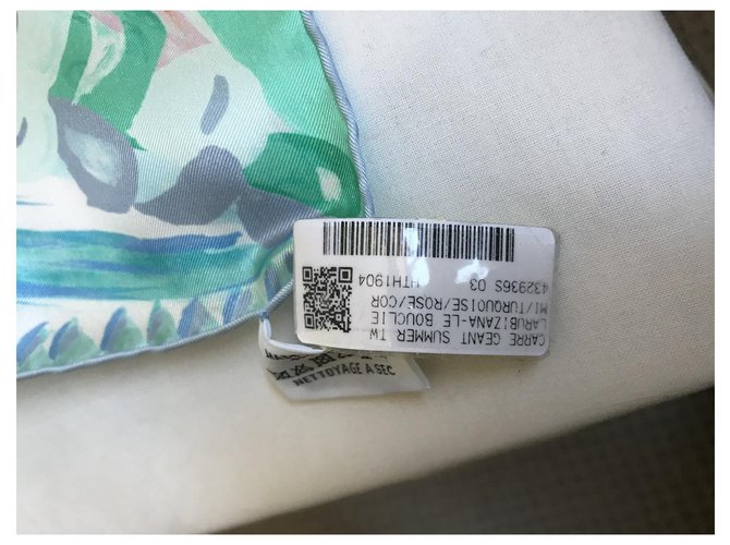 Hermès Larubizana - Le Bouclier de la Beaute Schal 140 Mehrfarben - Ansicht 9