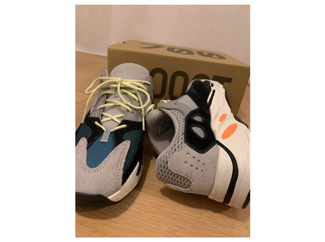 Adidas Yeezy boost wave runner 700 solid grey Noir Orange Gris Vert foncé - vue 5