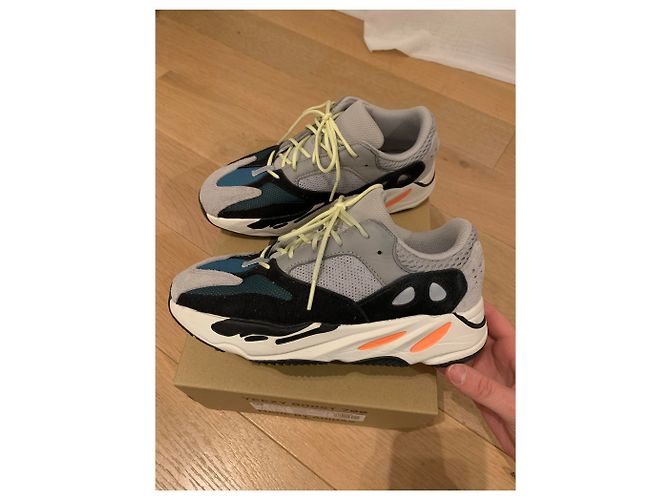 Adidas Yeezy boost wave runner 700 solid grey Noir Orange Gris Vert foncé - vue 9