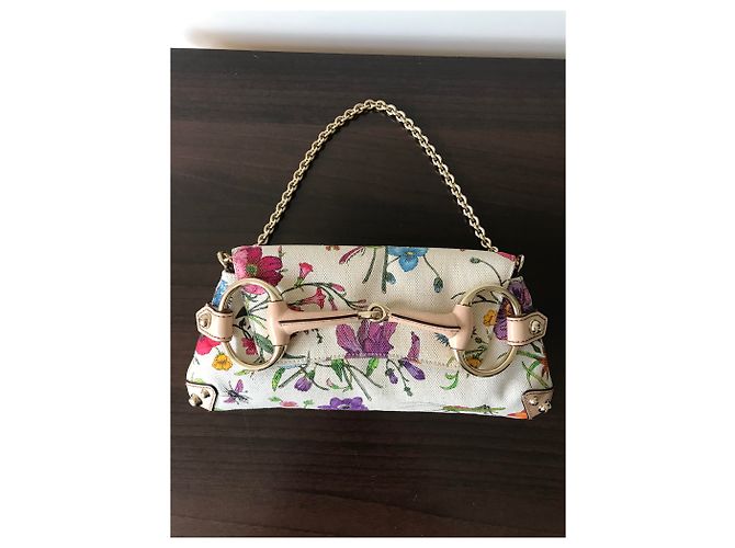Gucci flora - vista 4