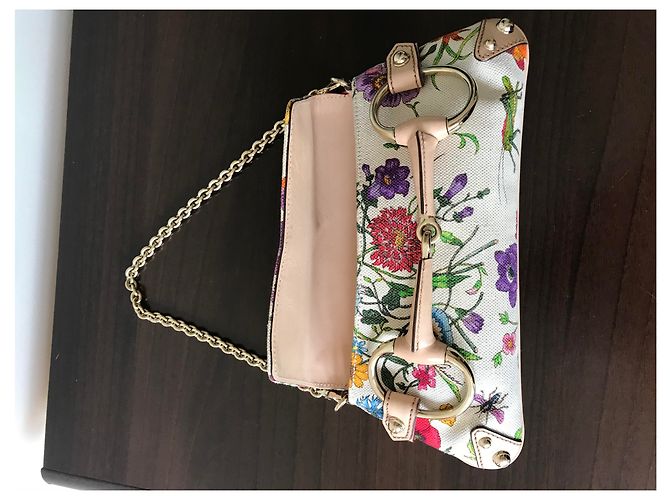Gucci flora - vista 9