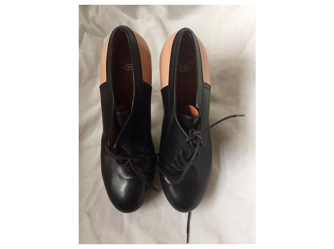 Stivaletti stringati Dries Van Noten in pelle nero e carne 37 - vista 2