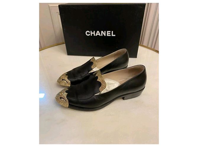 Mocassini Chanel Dallas in pelle Scarpe Sz 37 Nero D'oro - vista 2