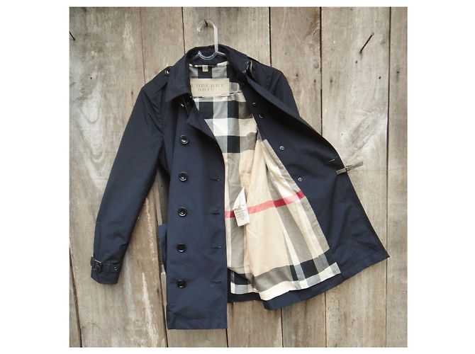 Gabardina Burberry Brit 36 - vista 4