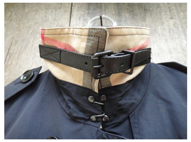Gabardina Burberry Brit 36 - vista 7