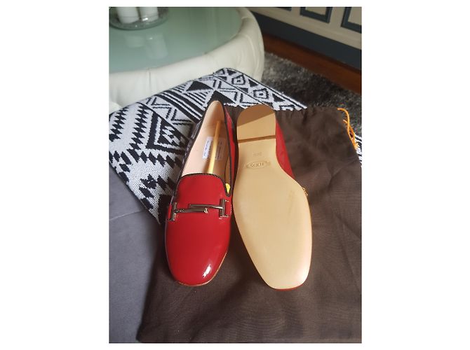 Ballerine Tod's in vernice rosso scuro Bordò - vista 3