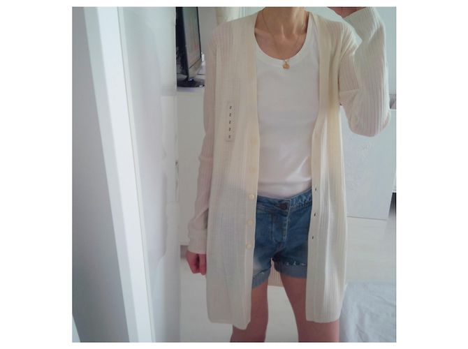 Uniqlo Cardigan en laine. Neuf avec étiquette. Taille S. - vista 2