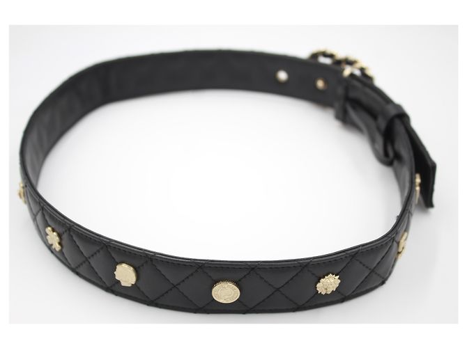 Chanel Gürtel aus schwarzem Leder. - Ansicht 4