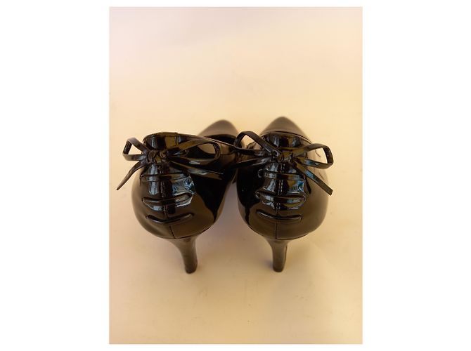 Décolleté Ralph Lauren in vernice nera con tacco 7cm - vista 3