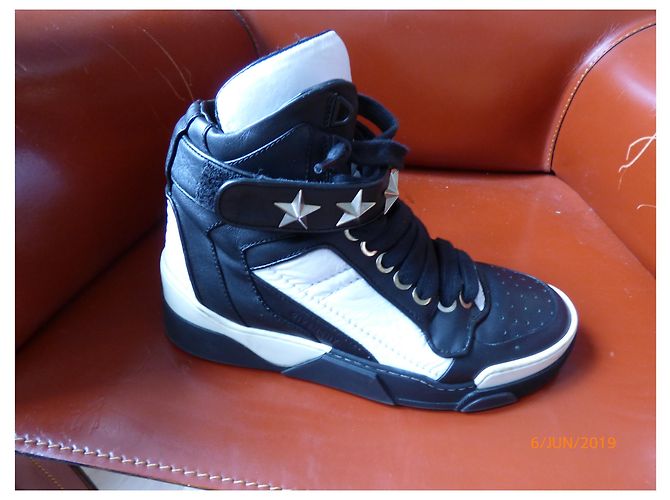 Givenchy Sneakers Uomo di Riccardo Tisci Nero - vista 4