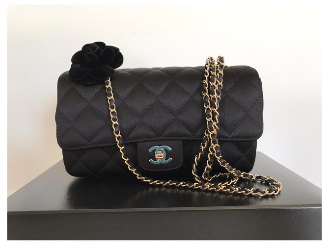 Trendy CC Chanel Borsa a tracolla piccola Nero - vista 3
