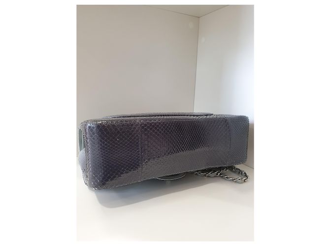 Timeless Borsa Chanel Classic Jumbo in Pitone Blu - vista 4