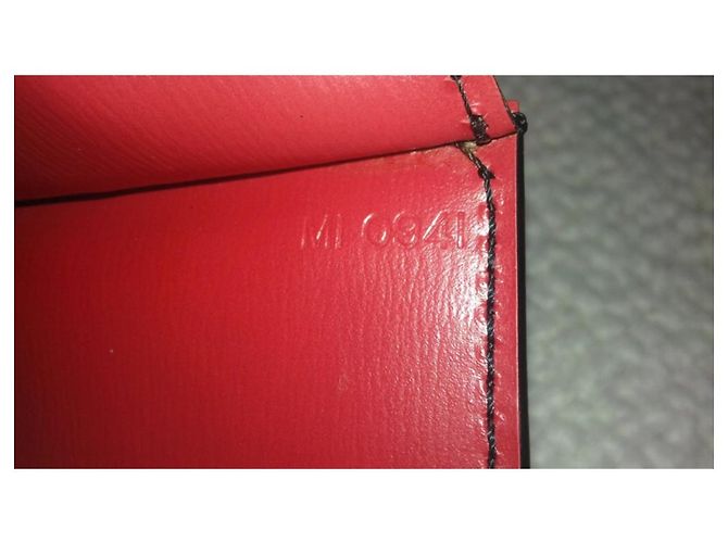 Louis Vuitton Arche Epi Rouge Borsa a tracolla in pelle rossa Rosso - vista 13