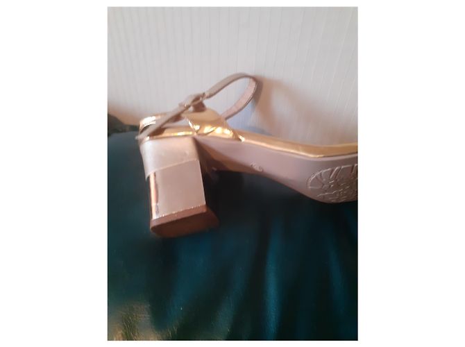Guess Ledersandalen aus Lammleder Gold Größe 38 - Ansicht 4