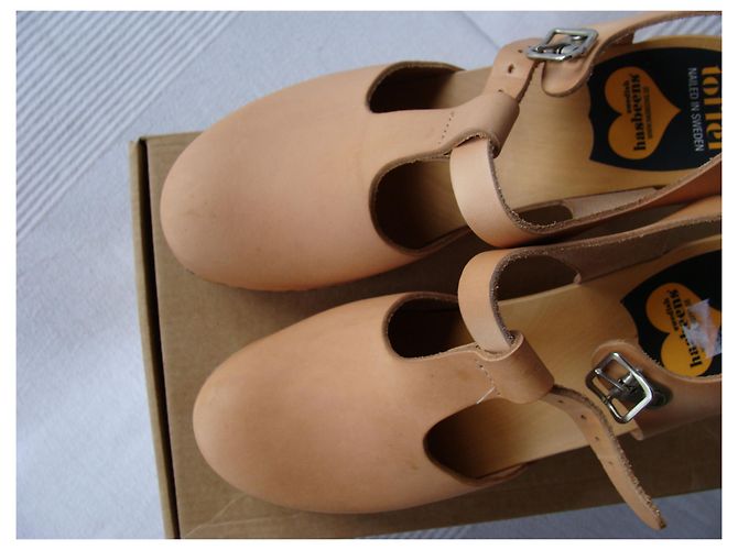 Swedish Hasbeens Clogs Beige - view 3