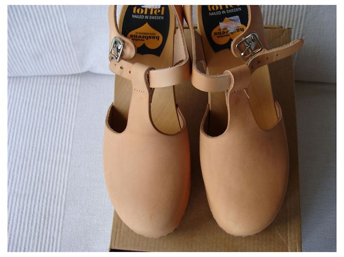 Swedish Hasbeens Clogs Beige - view 4