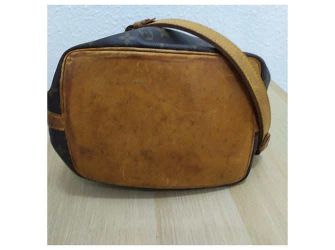 Louis Vuitton NOÉ Marrone - vista 3