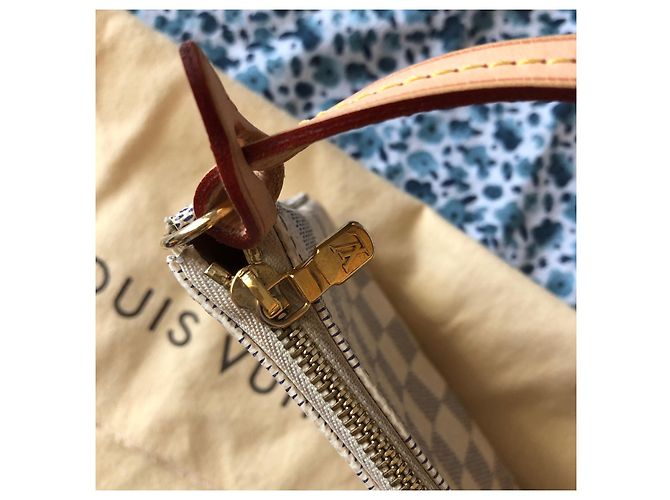 Pochette per accessori Louis Vuitton NM beige in tela - vista 7