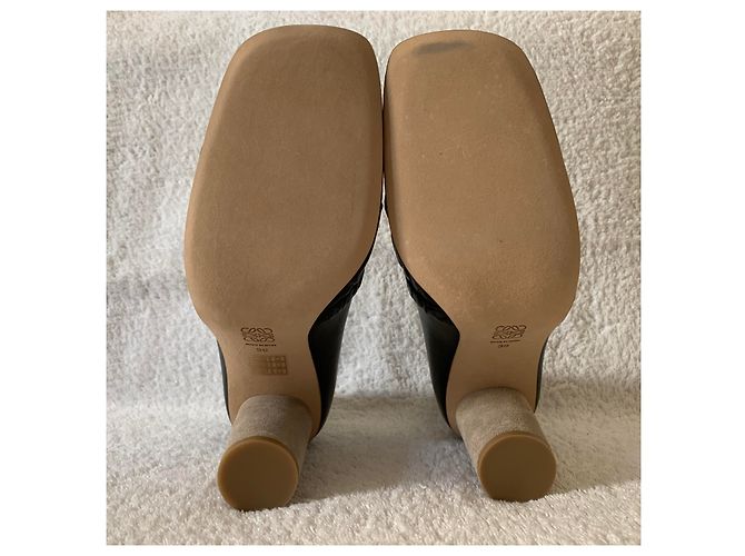 Loewe Elastische schwarze Lederpumpe - Ansicht 5