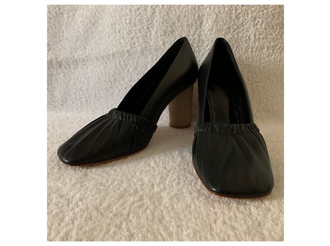 Loewe Elastische schwarze Lederpumpe - Ansicht 7