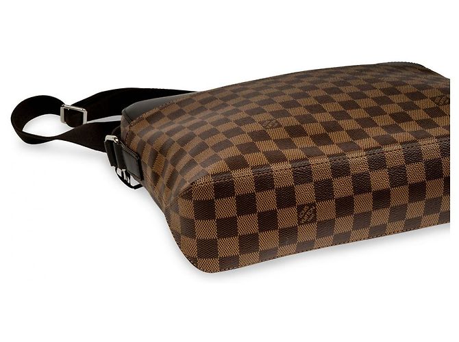Louis Vuitton Borsa Jake Messenger MM Marrone - vista 6