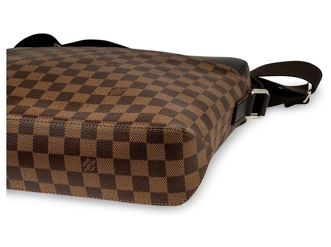 Louis Vuitton Borsa Jake Messenger MM Marrone - vista 7