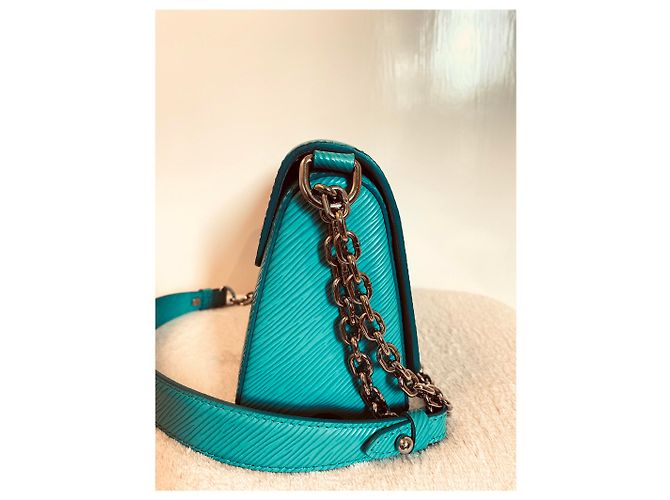 Louis Vuitton Twist PM Turchese - vista 2