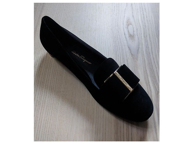 Ballerine Salvatore Ferragamo Sarno in velluto nero - vista 10