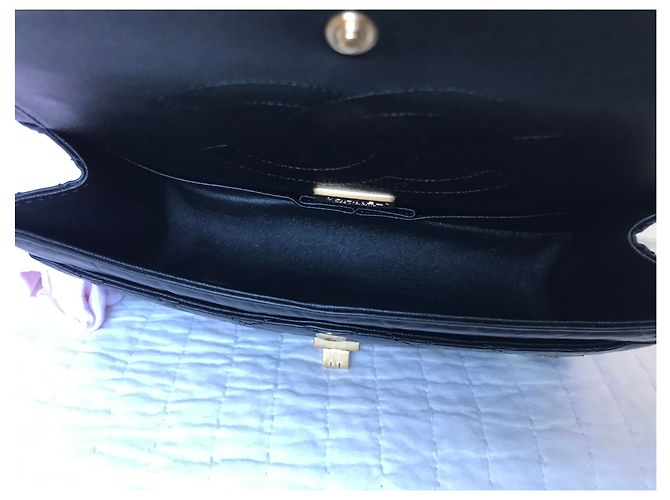 Chanel Reissue 2.55 Borsa con ciondolo da casinò Nero - vista 17