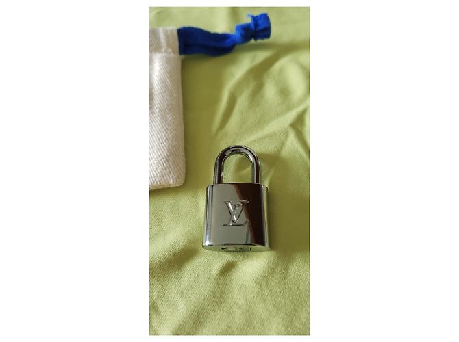 Keepall Louis Vuitton Cadenas Silber - Ansicht 5