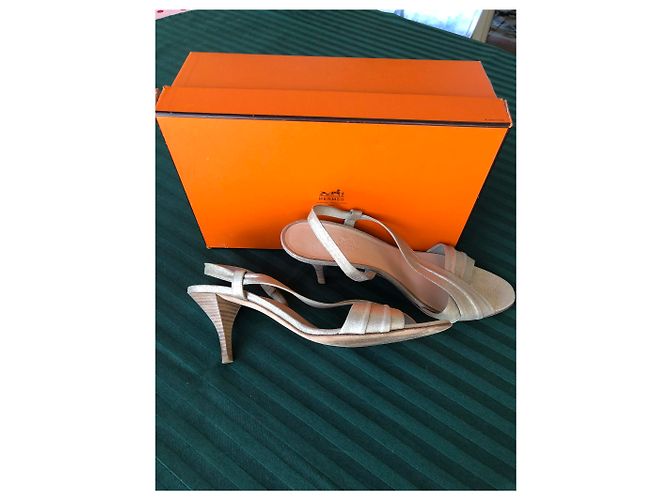 Sandali con tacchi Hermès T41 D'oro - vista 2