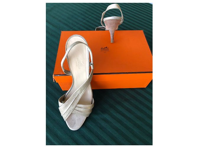 Sandali con tacchi Hermès T41 D'oro - vista 4