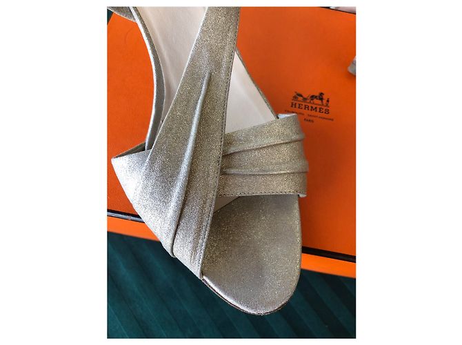 Sandali con tacchi Hermès T41 D'oro - vista 6