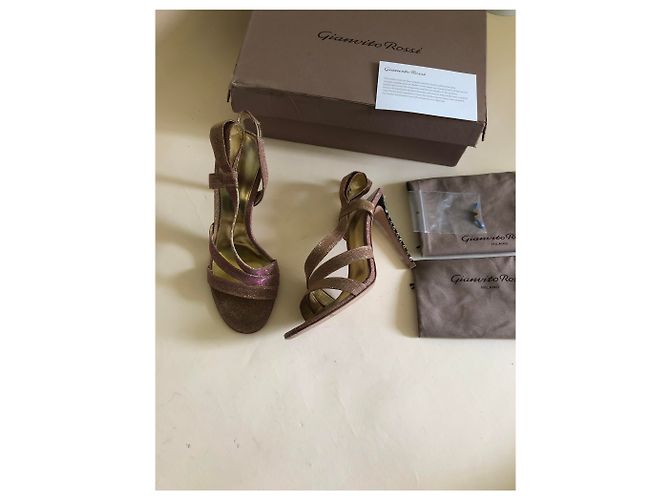 Sandali Gianvito Rossi Oro Rosa con Cristalli D'oro - vista 2