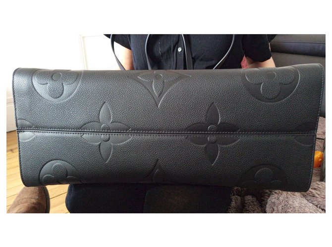Louis Vuitton ONTHEGO LV Schwarz - Ansicht 2